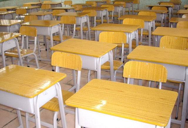 学校设备回收
